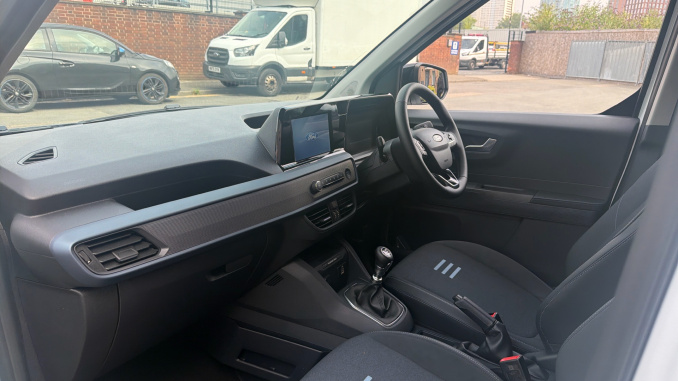 Ford Transit Courier Diesel 1.5 EcoBlue Limited Van - Image 13